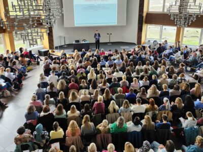 Das Recht auf Glück: Großer Andrang beim Marte Meo-Fachtag