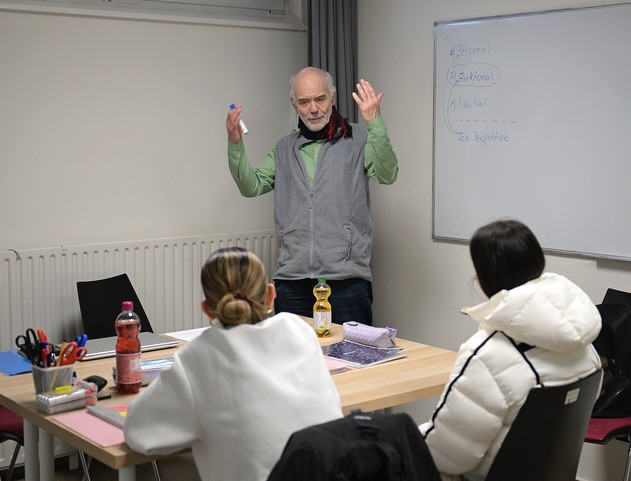 Lernbegleiter*innen für „LU can learn“ gesucht
